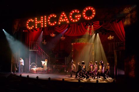 Chicago Set Design, Broadway Lights Aesthetic, Chicago Musical Aesthetic, Chicago Set Design Musical, Chicago The Musical Set Design, Chicago Musical Broadway, Chicago Theatre Photography, Theatre Academia, Chicago Musical