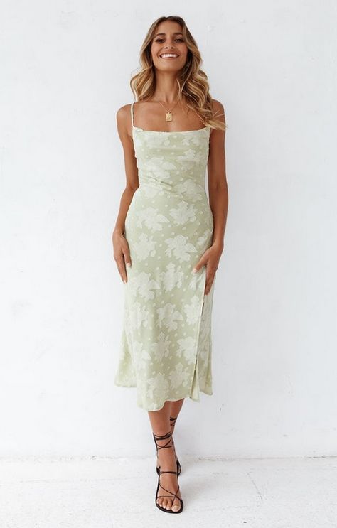 What to Wear to a Spring Wedding (2023) | Kessler Ramirez Art & Travel Midi Summer Dresses, Bloom Flowers, Slip Midi Dress, Easy Chic, Fitted Midi Dress, Midi Dress Summer, Green Midi Dress, Mid Length Dresses, Dress Cuts