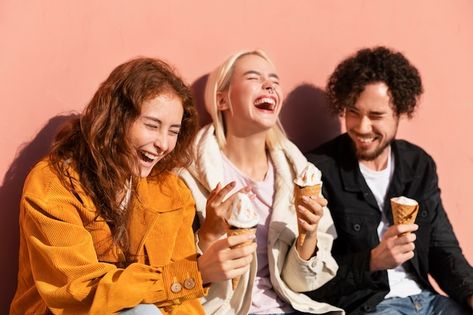 People Happy Photography, People Product Photography, People Laughing Photography, Fun Team Photos, People Laughing Together, Happy People Aesthetic, People Socialising, People Having Coffee, Friends Laughing Together