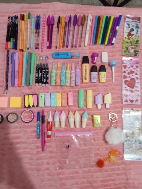 Stationary Obsession, Cool School Supplies, School Materials, Hero Wallpaper, Best Pens, Too Cool For School, Perfect Life, School Supplies, Back To School