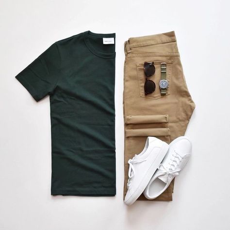 Outfit Grid Men, Herren Style, Minimalist Fashion Men, Branded Shoes, Branded Clothes, Mens Casual Outfits Summer, Men Fashion Casual Shirts, Stylish Men Casual, Smart Casual Men