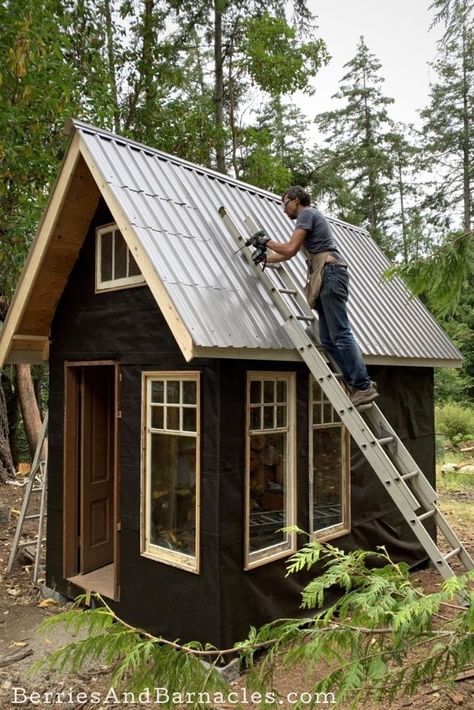 Shed Loft Ideas, Diy Roofing, Cottage Tiny House, Shed Cabin, Roofing Options, Tiny House Inspiration, Diy Shed Plans, Tiny Cabins, Backyard Sheds