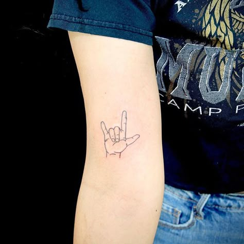 Asl Tattoo, Sign Language Tattoo, Deep Tattoo, Tatuagem Masculina Pequena, Love Yourself Tattoo, Western Tattoos, Tattoo Signs, Badass Tattoos, Subtle Tattoos