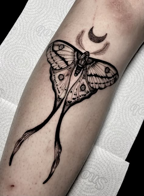 Hand Butterfly Tattoo, Lunar Moth Tattoo, Joy Tattoo, Hand Butterfly, Luna Moth Tattoo, Moth Tattoos, Neat Tattoos, Witchy Tattoos, Moth Tattoo Design