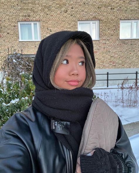 balaclava Winter Balaclava Aesthetic, Balaclava Scarf Aesthetic, Balaclava Outfit Aesthetic, Black Balaclava Outfit, Babushka Scarf Aesthetic, Scarf Hoodie Outfit, Baklava Scarf Outfit, Balaclava Scarf Outfit, Balaclava Aesthetic Girl