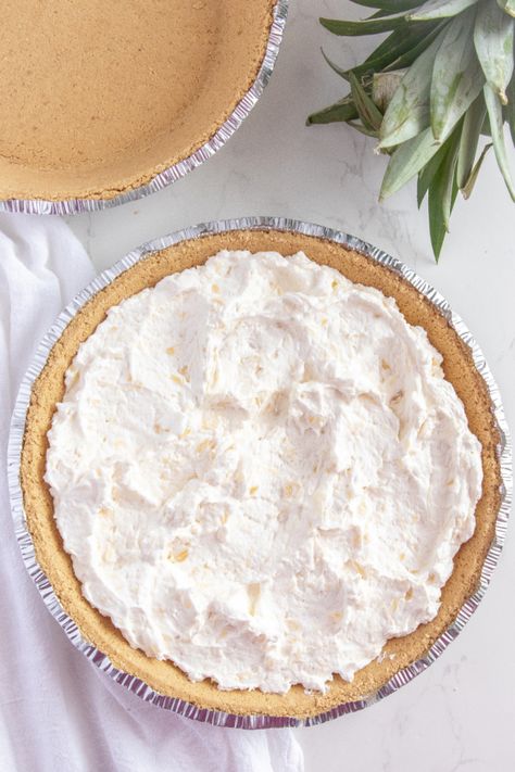 Pineapple Icebox Pie, No Bake Pineapple Desserts Easy, Cream Cheese Pineapple Pie, Pineapple Cool Whip Pie, Pineapple Cream Cheese Pie No Bake, Pineapple Whipped Cream Dessert, No Bake Pineapple Cream Cheese Dessert, Pineapple No Bake Dessert, Pineapple Pie No Bake