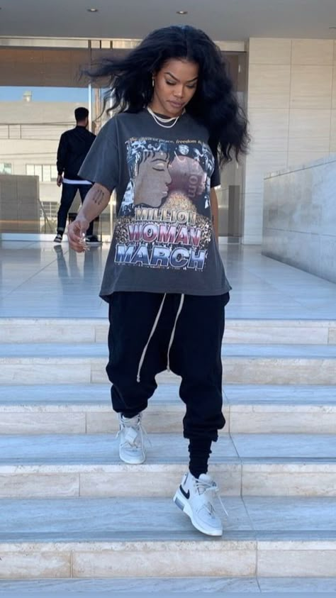 Designer Streetwear Women, Tomboy Fashion Black Women, Hip Hop Punk Fashion, Teyana Taylor Streetwear, Teyana Taylor Style Tomboy, Teyana Taylor Outfits Tomboys, Teyana Taylor Style, Teyana Taylor Outfits, Sza Outfits