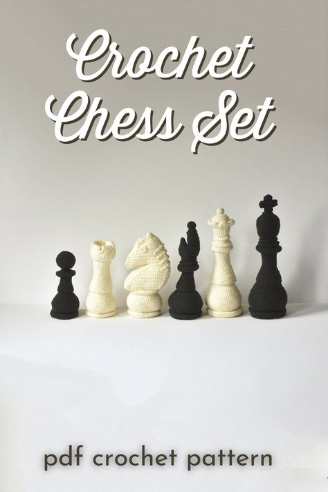 Crochet Chess Pieces, Crochet Chess Board, Crochet Chess Pieces Free Pattern, Crochet Chess Set, Crochet Chess Set Pattern Free, Chess Crochet, Crochet Games Patterns Free, One Piece Crafts, Little Things To Crochet