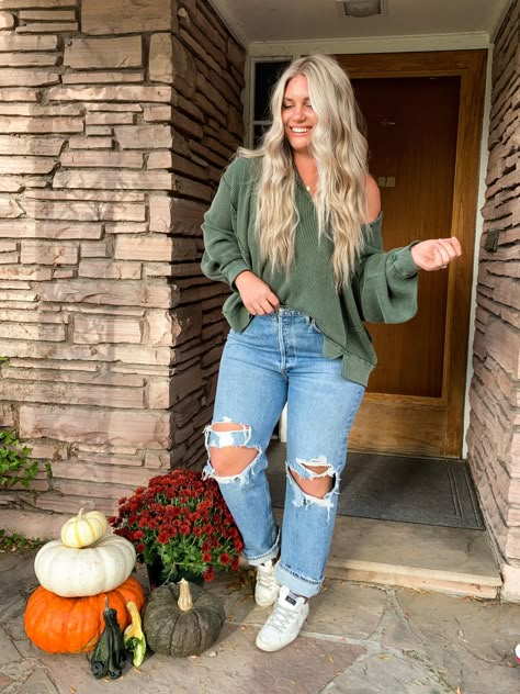 Plus Size Vegas Outfits Winter, Boho Plus Size Outfits, Plus Size Mom Jeans, Jeans Outfit Fall, Plus Size Fall Fashion, Plus Size Fall Outfit, Oufits Casual, Everyday Clothing, Nashville Outfits