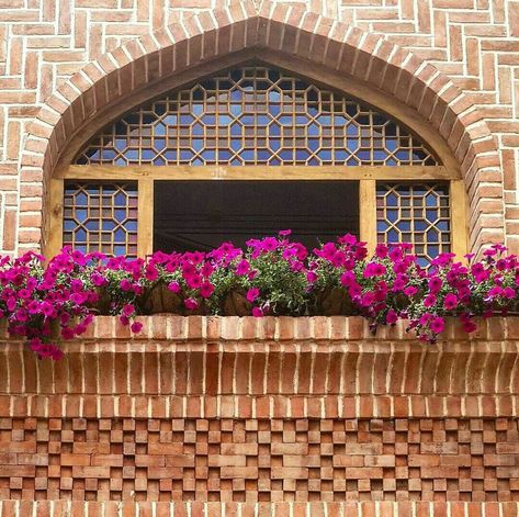 Persian Stained Glass Windows. Islamic Architecture House, Brick Archway, Persian Decor, Iranian Architecture, Persian Garden, Persian Architecture, Window Stained, زجاج ملون, Architecture Wallpaper