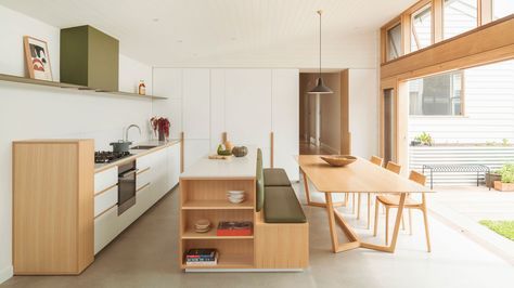 Bench seating attached to kitchen island – genius! Kitchen Seating, Banquette Seating, Kitchen Trends, Australian Homes, The Design Files, Mid Century House, Family House, Inspired Homes, 인테리어 디자인