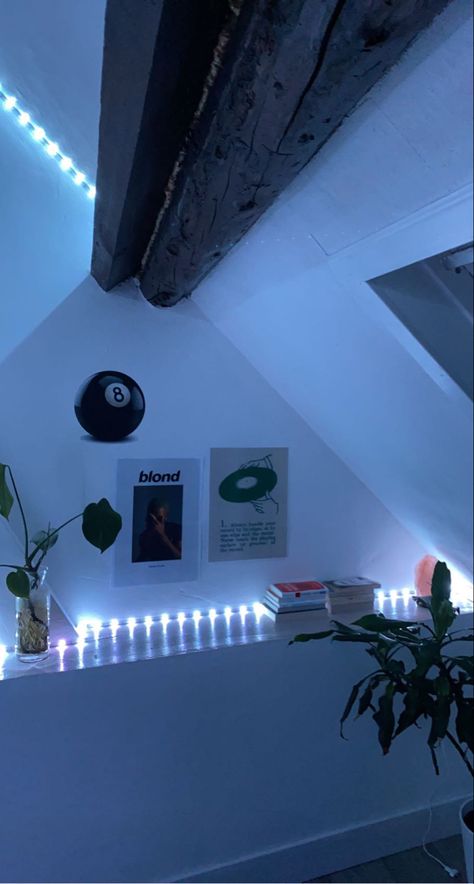 Stussy Aesthetic Room, Stussy Room Aesthetic, Stussy Bedroom, Stussy Room, Tumbler Room, Ocean Aesthetics, Aesthetics Bedroom, Bedroom Upstairs, Teenager's Room