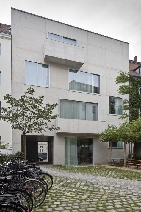 Gallery of Campus Joachimstraße / David Chipperfield Architects - 3 David Chipperfield Architecture, Chipperfield Architecture, David Chipperfield Architects, David Chipperfield, High Building, Concrete Building, Old Factory, Brick Building, House Extensions