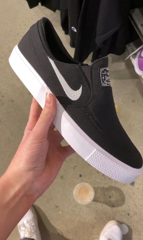 Male Fashion Ideas, Nike Sb Zoom Stefan Janoski, Nike Stefan Janoski, Mens Fashion Suits Casual, Nike Sb Zoom, Suits Casual, Stefan Janoski, Mens Fashion Suits, Fashion Suits