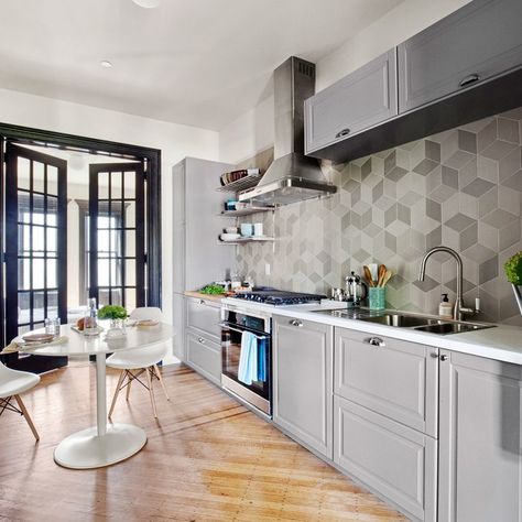 1910 brownstone in Crown Heights neighborhood of Brooklyn / architect Jonathan Garnett of MNDPC with Sweeten Single Row Kitchen, Pattern Kitchen Backsplash, Geometric Backsplash, Modern Kitchen Renovation, Architecture Renovation, Hexagonal Pattern, Farmhouse Backsplash, Beadboard Backsplash, New Kitchen Designs