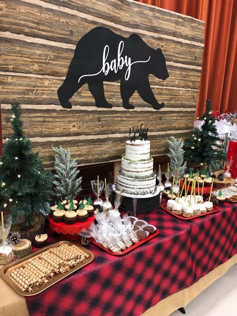 Lumberjack Gender Reveal, Lumberjack Baby Shower Theme Food, Buffalo Plaid Wedding Ideas, Flannel Baby Shower Ideas, Plaid Baby Shower Ideas Boys, Lumberjack Baby Shower Theme Decorations, Buffalo Baby Shower Ideas, Boy Christmas Baby Shower Ideas, Wilderness Theme Baby Shower Ideas