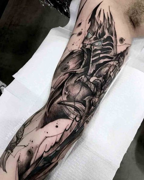 world of warcraft tattoo the loch king Lich King Tattoo, World Of Warcraft Tattoo, Warcraft Tattoo, Nerd Tattoos, Bleach Tattoo, King Tattoo, Nerd Tattoo, Knight Tattoo, Funky Tattoos