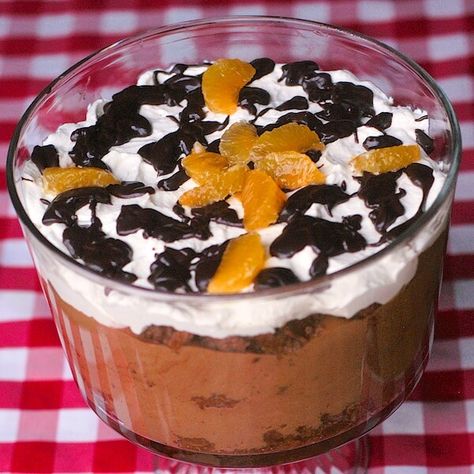 Orange Chocolate Mousse Trifle - a cake rescue recipe! Chocolate Mousse Trifle, Orange Chocolate Mousse, Orange Trifle, Chocolate Orange Mousse, Mousse Trifle, Strawberry Shortcake Trifle, Orange Mousse, Decadent Chocolate Desserts, Peppermint Cream