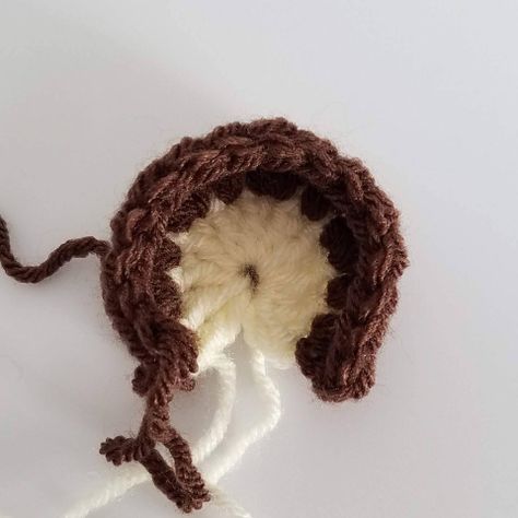 Crochet Bear Ears, Paw Crochet, Crochet Elf Hat, Crochet Bear Hat, Classy Crochet, Yarn Collection, Crochet Baby Hat Patterns, Crochet Eyes, Crochet For Beginners Blanket