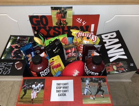 Box Gift Ideas Boyfriend Football, Senior Night Gift Ideas For Boyfriend, Senior Night Basket For Boyfriend, Cute Football Gifts For Boyfriend, Bf Senior Night Gifts, Football Presents For Boyfriend, Football Camp Basket Ideas, Bf Gift Basket Football, Football Player Basket Ideas