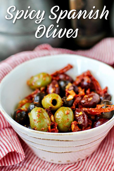 Olive Appetizer, Hot Corn Dip, Spanish Appetizers, Spanish Olives, Hot Corn, Marinated Olives, Olive Dishes, Italian Olives, Olive Recipes