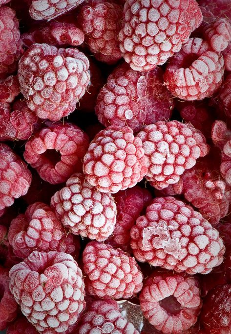 Winter Veggies, Healthiest Foods, Frozen Raspberries, Frozen Fruits, Frozen Foods, Flowers Photography Wallpaper, Frozen Veggies, Frozen Vegetables, Frozen Fruit