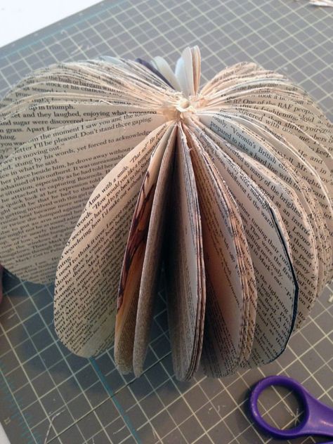 How to turn an old book into a pumpkin - a little kooky How To Make A Pumpkin From A Book, Book Birdhouse, Ghost Tutorial, Book Pumpkin, Old Book Crafts, Art 2024, Fallen Book, Book Folding, Old Book