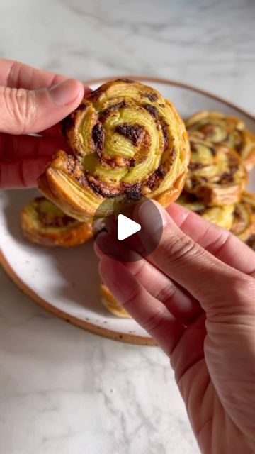 Chetna Makan on Instagram: "Just a quick easy snack - pesto cheese rolls! Using some -
- ready rolled puff pastry
- pesto from a jar 
- grated cheddar 
- egg wash to finish 
Bake at 200 C or 180 C fan for 25 mins and enjoy x 
#reels #reelsinstagram #reelsvideo #snack #chetnamakan #recipes #vegetarian #pastry #baking" Pesto Cheese, Cheese Rolling, Quick Easy Snacks, Egg Wash, Puff Pastry, Quick Easy, Easy Snacks, Cheddar, Pesto