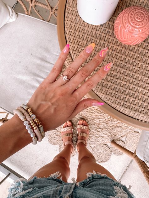 Cute Acrylic Nails For Vacation, Summer Nail Inspo Pink And Orange, Trendy Nails Orange And Pink, Acrylic Nail Designs For Hawaii, Hot Pink And Orange Nails Acrylic, Cute Beach Acrylic Nails, Cuba Nails Summer, Orang Pink Nails, Summer Nails 2023 Orange And Pink