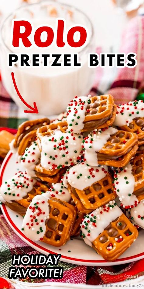 Easy Rolo Pretzel Bites for Christmas. This is always a fan favorite for the holidays. Yummy chocolate Rolo candy melted on pretzels and dipped in white chocolate. Yum! #food #christmas #yummy #food #rolo #pretzels #chocolate Rolo Pretzel Bites, Holiday Party Snacks, Rolo Pretzel, Pretzel Sandwich, Rolo Candy, Rolo Pretzels, Christmas Pretzels, Pretzel Bites Recipes, Pretzel Treats