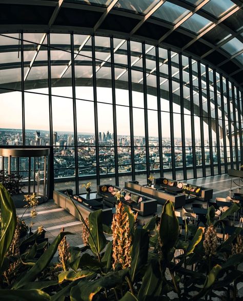 Plan your visit - Sky Garden - London Sky Garden London, Beautiful Restaurants, Walks In London, Sky Garden, Better Homes And Garden, City Garden, Public Garden, Music Venue, Garden Bar