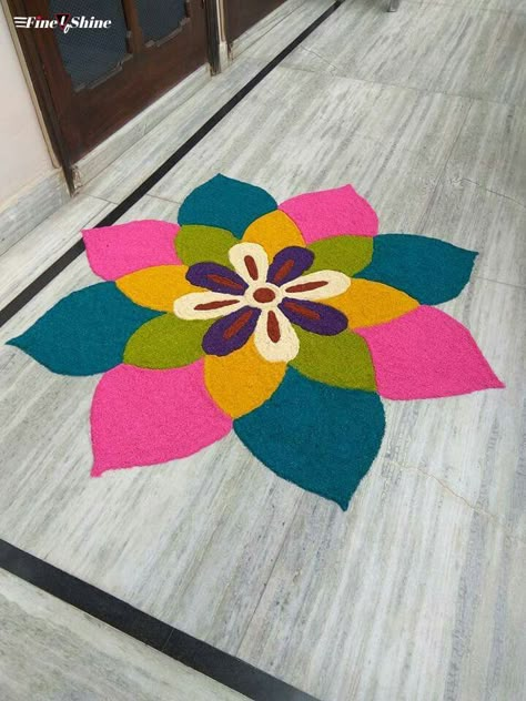 Uniq Rangoli Designs, Cute Rangoli Designs For Diwali, Rangoli Designs Easy For Diwali, Rongali Design Diwali, Simpal Rangoli Designs Diwali, Easy Rangoli Drawing, Small Rangoli Designs Easy Free Hand, Easy Simple Rangoli Designs, Geometric Rangoli Designs