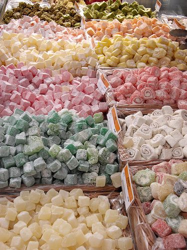 Candy For Sale, Turkish Delights, Turkish Culture, Turkish Food, Turkish Delight, Turkey Travel, Turkish Recipes, Baklava, Istanbul Turkey