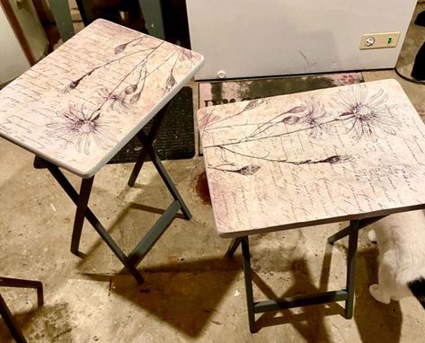 Decoupage Tv Tray Tv Tables, Decoupage Tv Trays, Tv Tray Makeover Diy Decoupage, Painted Tv Trays Ideas, Wooden Tv Trays Makeover, Tv Tray Makeover Diy, Rustic Tv Trays, Modge Podge On Wood, Painted Tv Trays