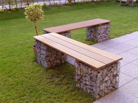 1000+ ideas about Gabionen Rund on Pinterest | Steinmauer garten ... Rock Garden Landscaping, Casa Container, Love Garden, Garden Seating, Backyard Projects, Outdoor Wood, Garden Stool, Garden Bench, Back Garden