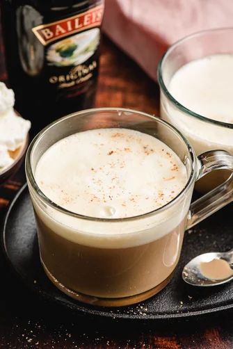 Bailey's Irish Coffee - Relish Baileys Coffee Drinks, Irish Coffee Recipe Baileys, Baileys Coffee Recipes, Baileys And Coffee Recipe, Coffee And Baileys, Fancy Beverages, Hot Chocolate Baileys, Baileys Irish Cream Coffee, Coffee Whipped Cream