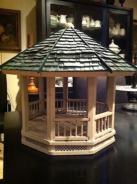 Handmade vintage minature gazebo Miniature Gazebo, Popsicle House, Popsicle Stick Crafts House, Popsicle Stick Houses, Diy Popsicle Stick Crafts, Diy Popsicle, Wood Block Crafts, Popsicle Crafts, Bead Crafts Diy