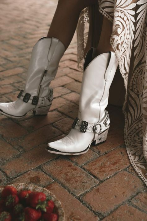 Wedding Dress And Cowboy Boots, Bridal Cowboy Boots, Western Chic Wedding, Cowboy Core, Western Bridal Showers, Wedding Pieces, Cowgirl Boots Wedding, Wedding Cowboy Boots, Crystal Wedding Shoes