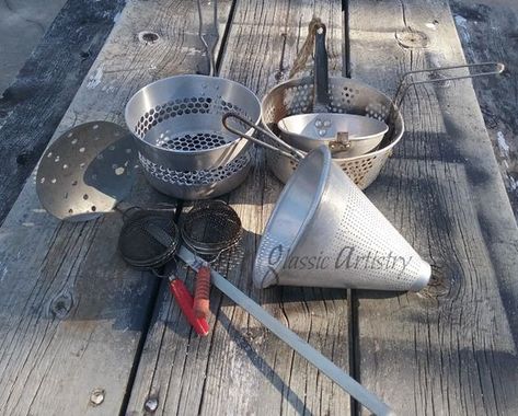 Vintage Kitchen Utensils Repurposed, Metal Strainer Repurposed, Strainer Crafts, Side Table Makeover, Poor Things, Beaded Mirror, Diy Planter Box, Vintage Kitchen Items, Vintage Kitchen Utensils