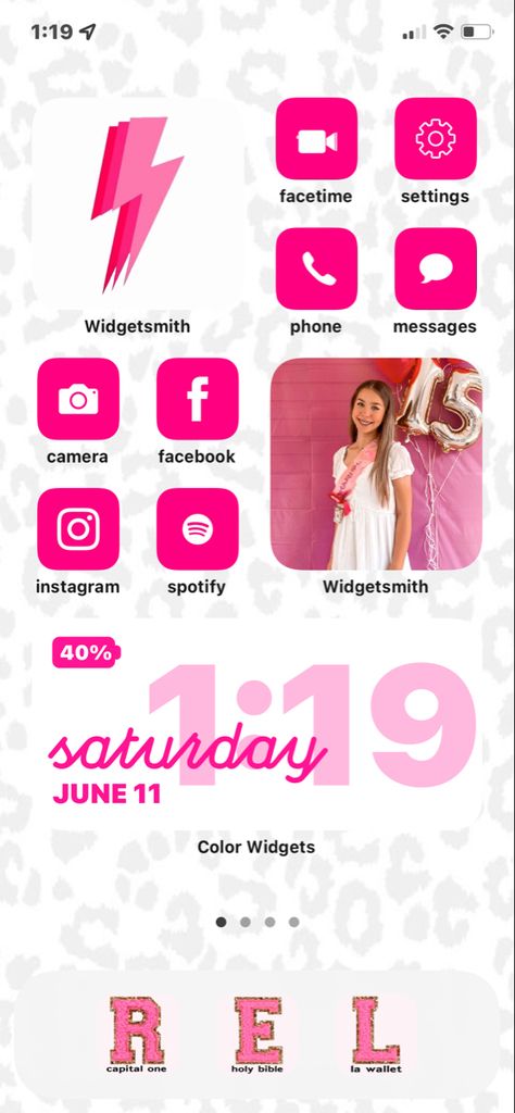 pink, leopard print, preppy style, etc. Preppy Wallpaper Inspiration, Ipad Wallpaper Aesthetic Preppy, Barbie Iphone Theme, Preppy Iphone Widgets, Preppy Lockscreen Ideas, Preppy Widgetsmith Ideas, Dark Pink Vibes Aesthetic, Widget Icon Preppy, Preppy Phone Home Screen Ideas