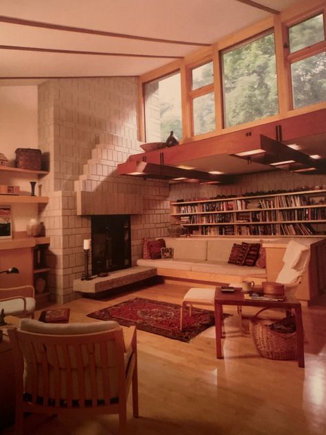 Early 90s Interior Design, 90s House Interior Design, 90s Modern Interior, 1980s Home Interiors, 80s Home Design, 90s Cozy Home, 80's Houses Interior, 1980s Decor Interior Design, 1980 Home Decor