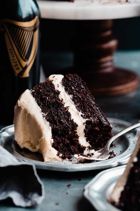 This rich Guinness Chocolate Cake is made incredibly flavorful thanks to a combo of Guinness and brown butter. It's topped with the creamiest brown butter Guinness frosting. This easy cake recipe is perfect for any celebration - especially St. Patrick's Day! #guinnesscake #chocolatecake #stpatricksday #stpatricksdayrecipes #chocolate #brownbutter #frosting #chocolaterecipes #dessertrecipes #cakerecipes #bluebowlrecipes | bluebowlrecipes.com Guinness Dessert, Stephanie Simmons, Guinness Chocolate Cake, Brown Butter Cream Cheese Frosting, Brown Butter Cream Cheese, Guinness Chocolate, Guinness Cake, Brown Butter Frosting, Butter Cream Cheese Frosting