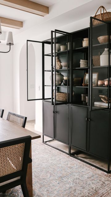 Black Display Cabinet Dining Rooms, Large Dining Room Storage, Dining Room Display Cabinet Modern, Dining Room Display Cabinet Ideas, Black Dining Cabinet, Storage Cabinet Dining Room, Dining Cabinet Decor, Dinning Room Buffet Decor Ideas Modern, Dramatic Dining Room Ideas