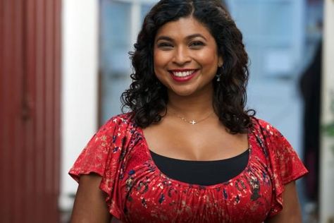 Aarti Sequeira, The Untold Truth, Food Network Chefs, Food Experiments, Youtube Cooking, Food Network Star, Professional Cooking, Tv Chefs, Instagram Family