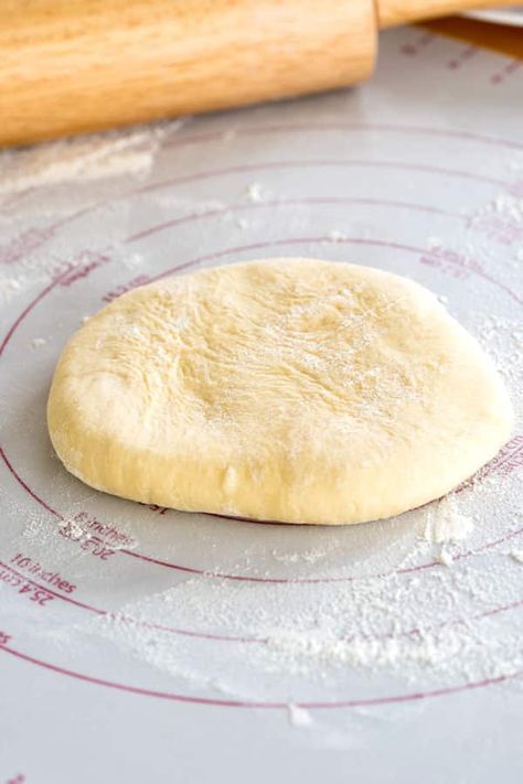 Best Empanada Dough Recipe, How To Make Empanada Dough, Flour Empanada Dough, Empanadas Dough For Frying, Empanada Dough Recipe For Frying, Savory Empanadas, Corn Flour Empanada Dough, Easy Empanada Dough, Empanada Dough For Frying