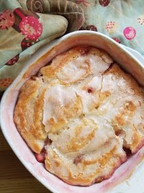 Baked Sticky Rhubarb Pudding Recipe, Keto Rhubarb, Rhubarb Pudding Cake, Rhubarb Desserts Recipes, Strawberry Rhubarb Recipes, Rhubarb Dessert, Strawberry Rhubarb Cobbler, Rhubarb Pudding, Best Rhubarb Recipes