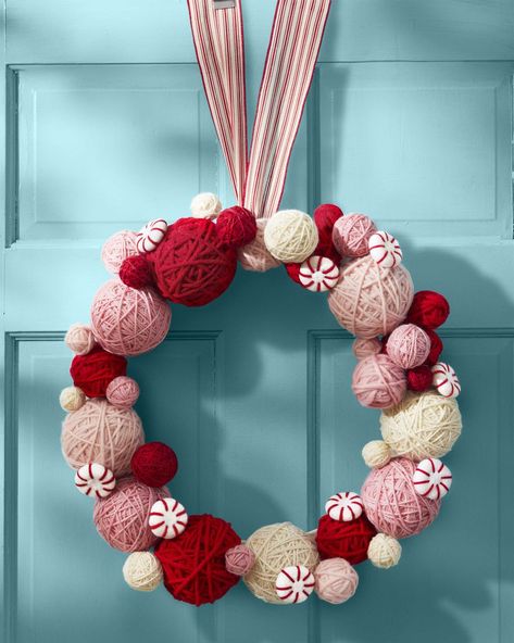 Create the Most Festive Front Door with a DIY Christmas Wreath Christmas Wreath Ideas, Winter Wreath Diy, Diy Christmas Wreath, Christmas Wreaths Ideas, Christmas Wreaths Diy Easy, Diy Christmas Wreaths, Felt Wreath, Wreaths Ideas, Christmas Wreaths To Make