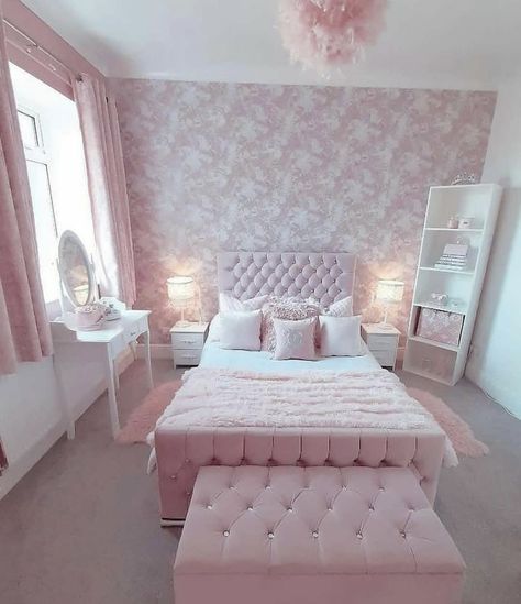 Pink Bedroom Furniture, Pink Bedroom Design, Luxury Room Bedroom, Pink Bedroom Decor, Pink Bedrooms, Girl Bedroom Designs, Cozy Room Decor, Luxury Rooms, Room Makeover Bedroom