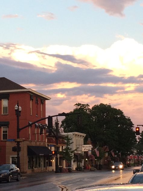 Uptown Westerville, Ohio. A lovely place to call home. ♥️ Ohio Countryside, Playlist Photos, Circleville Ohio, Hartville Ohio, Boardwalk Village Celina Ohio, Granville Ohio, Zanesville Ohio, Brandywine Falls Ohio, Rural Photography