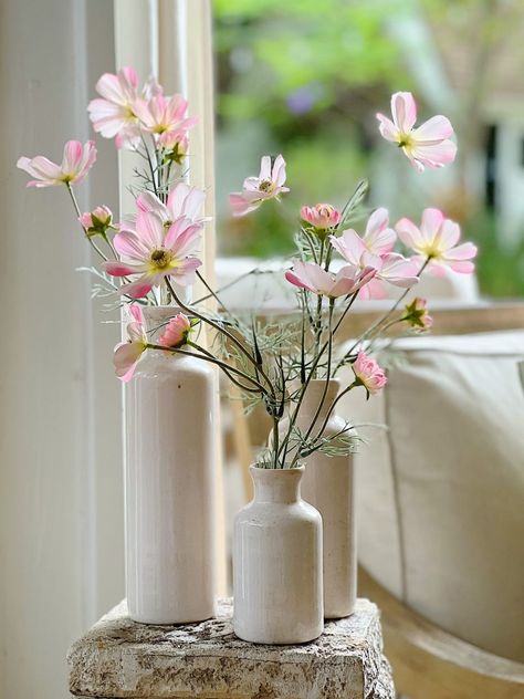 Flower Vase Decoration Ideas Home Decor, Flower Arrangements In Ceramic Vase, Fake Flowers In Vase Glass, Fake Flowers Tall Vase, Fake Flowers In Clear Vase, Faux Flower Decor, Fake Flowers In Vase Ceramic, Faux Flowers In Vase, Faux Flowers Arrangements